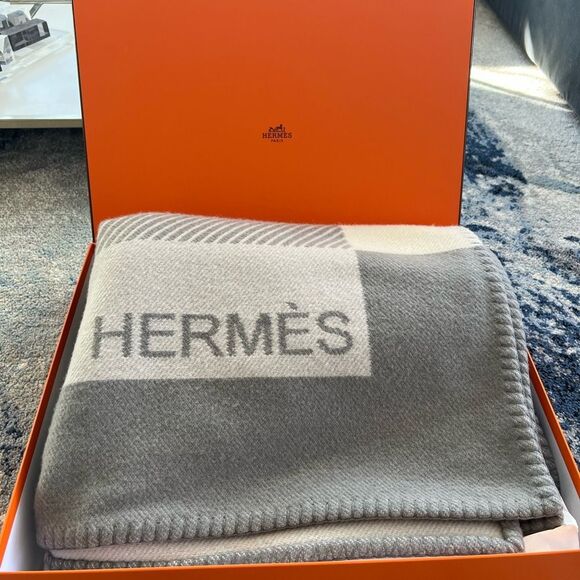 HERMÈS NEW 🎁 GIFTABLE Riviera Blanket Wool Cashmere Blanket - Picture 2 of 10